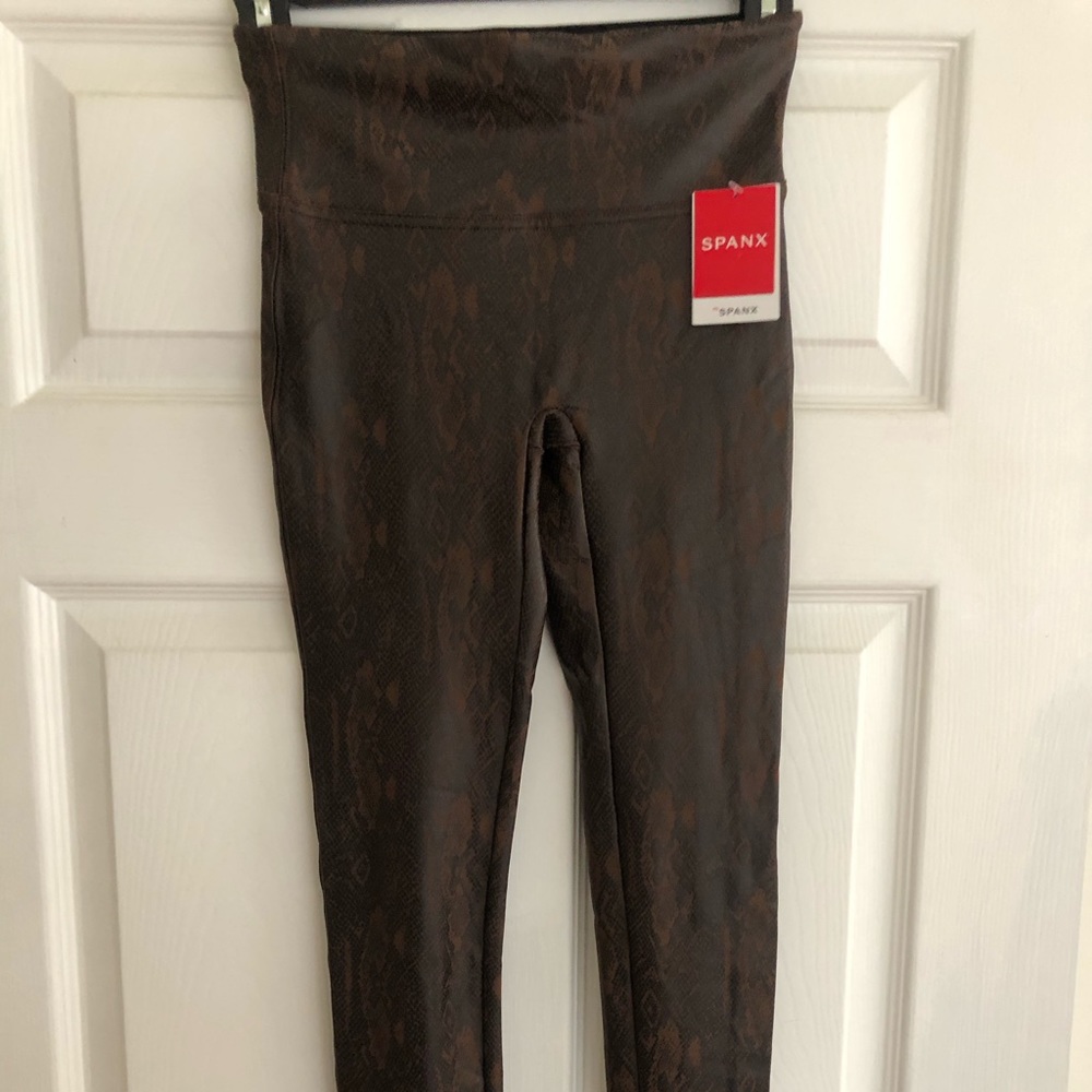 Spanx faux leather snakeskin pants NWT
